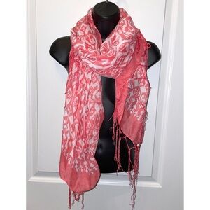 Maurices scarf
